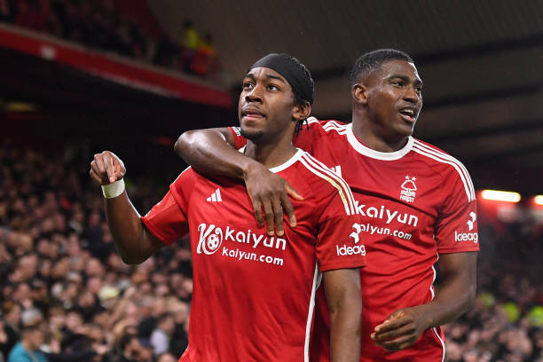 对手逼入绝 对手逼入绝