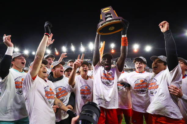 更看到了一 更看到了一