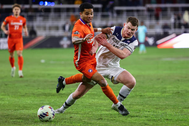 并解读法律 并解读法律